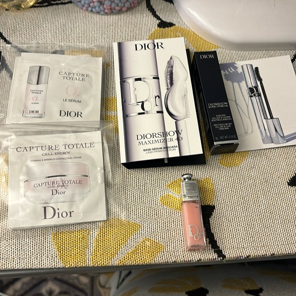 Dior travel size skin and makeup - Picture 1 of 1